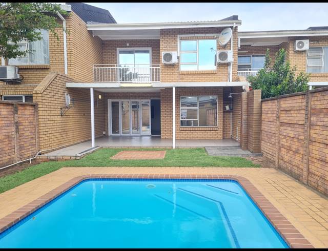 3 BEDROOM SECTIONAL TITLE FOR SALE IN MEER EN SEE